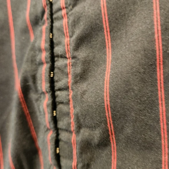 QUIZZ STRETCH WOMEN'S BLACK WITH RED STRIPES BLOUSE SIZE M - Picture 3 of 5